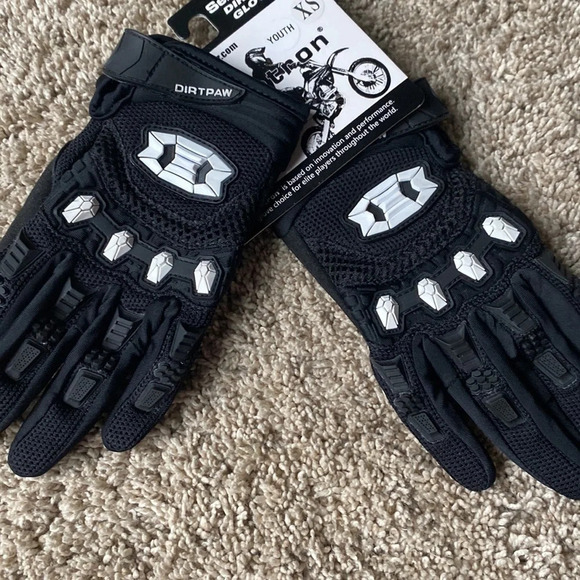Youth XS Biker Gloves​​ - Picture 3 of 8